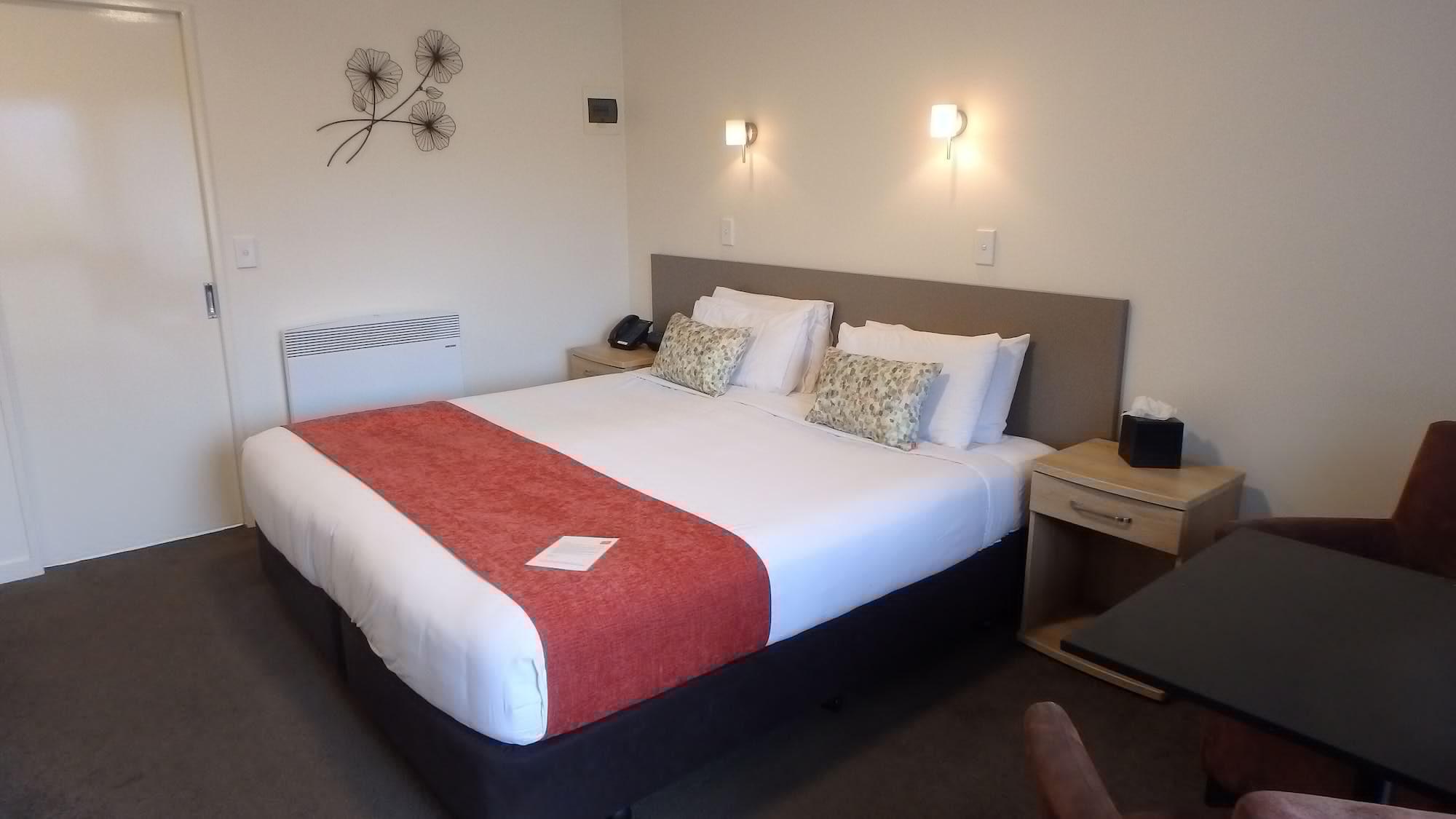 Bella Vista Motel 4*